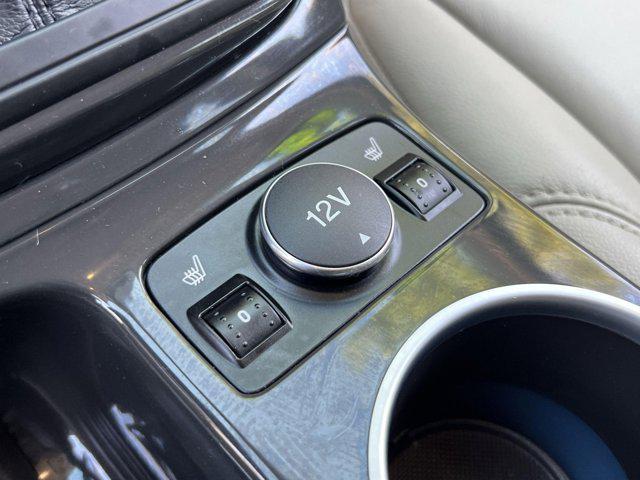 Photo of 2016 Deep Impact Blue Ford Escape