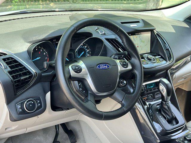 Photo of 2016 Deep Impact Blue Ford Escape