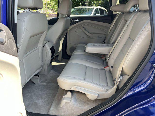 Photo of 2016 Deep Impact Blue Ford Escape