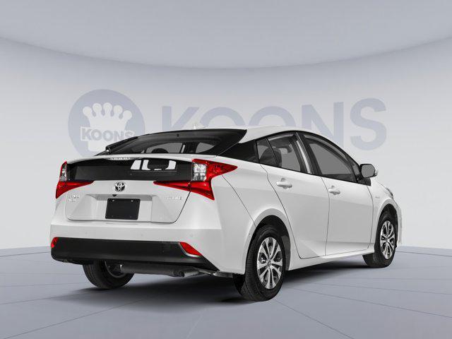 Photo of 2022 White Toyota Prius