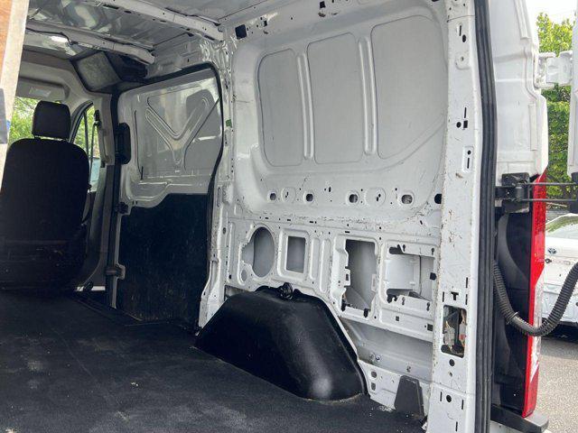Photo of 2020 Oxford White Ford Transit-150