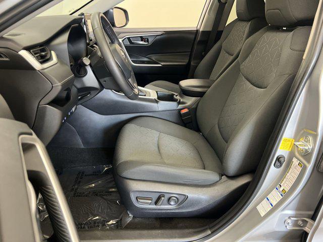 Photo of 2022 Silver Sky Metallic Toyota RAV4
