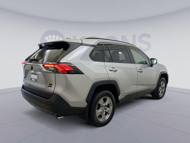 Photo of 2022 Silver Sky Metallic Toyota RAV4