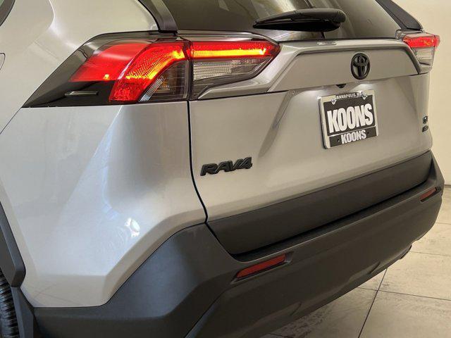 Photo of 2022 Silver Sky Metallic Toyota RAV4