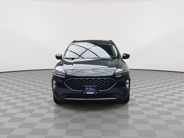 Photo of 2022 Agate Black Metallic Ford Escape