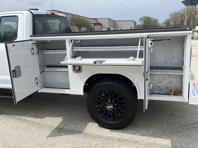 Photo of 2022 Oxford White Ford F-350
