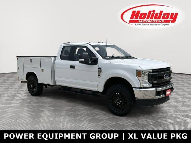 Photo of 2022 Oxford White Ford F-350