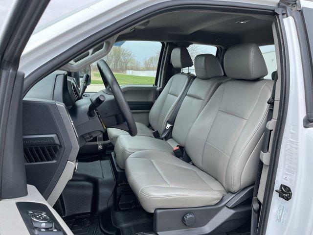 Photo of 2022 Oxford White Ford F-350