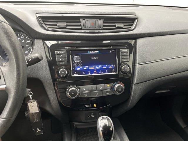 Photo of 2020 Caspian Blue Nissan Rogue