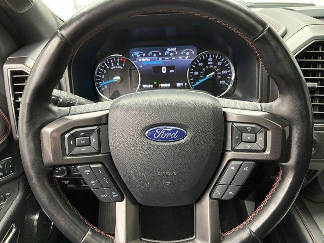 Photo of 2021 Star White Ford Expedition