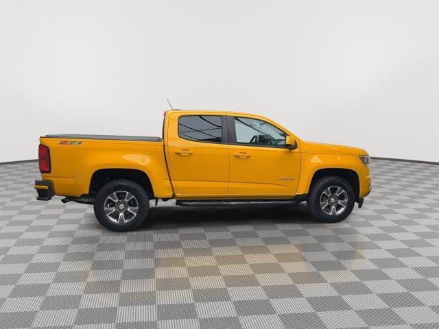 Photo of 2018 Wheatland Yellow Chevrolet Colorado