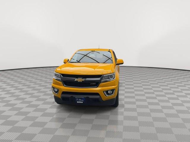 Photo of 2018 Wheatland Yellow Chevrolet Colorado