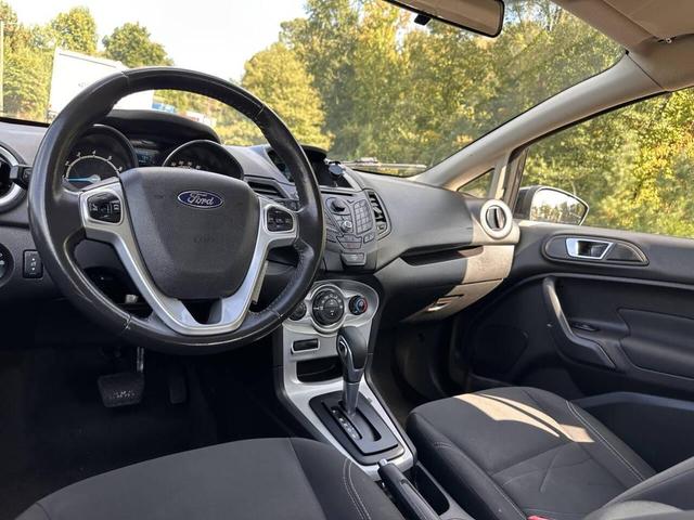Photo of 2014 Tuxedo Black Metallic Ford Fiesta