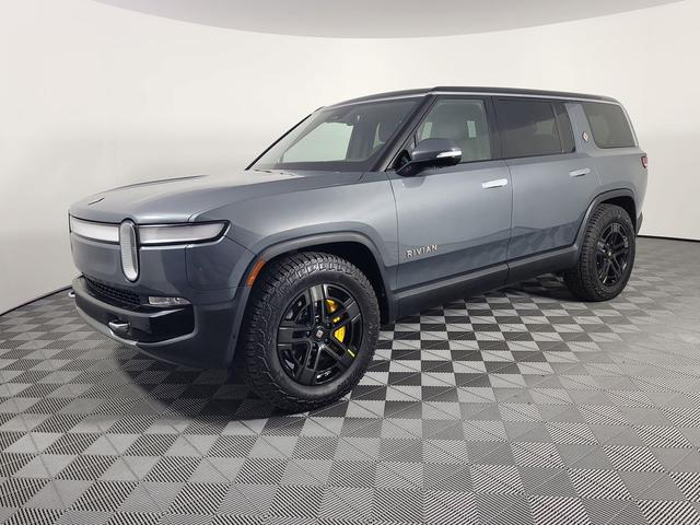 Photo of 2022 El Cap Granite Rivian R1S