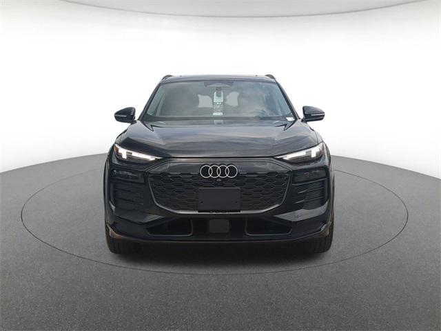 Photo of 2025 Mythos Black Metallic Audi Q6 e-tron