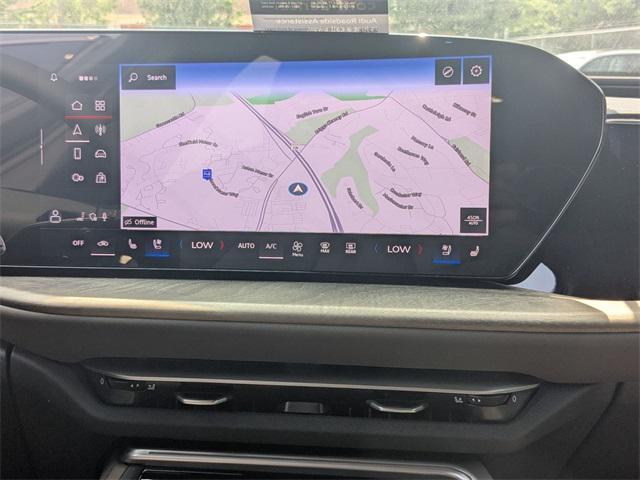 Photo of 2025 Navarra Blue Metallic Audi Q5