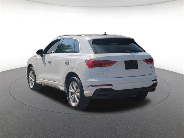 Photo of 2025 Glacier White Metallic Audi Q3