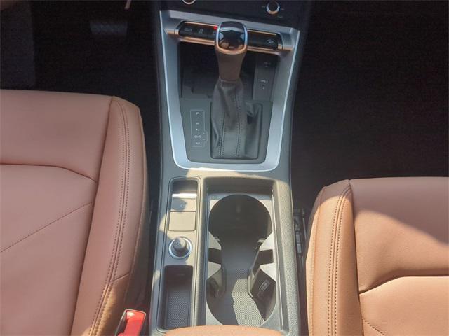 Photo of 2025 Glacier White Metallic Audi Q3
