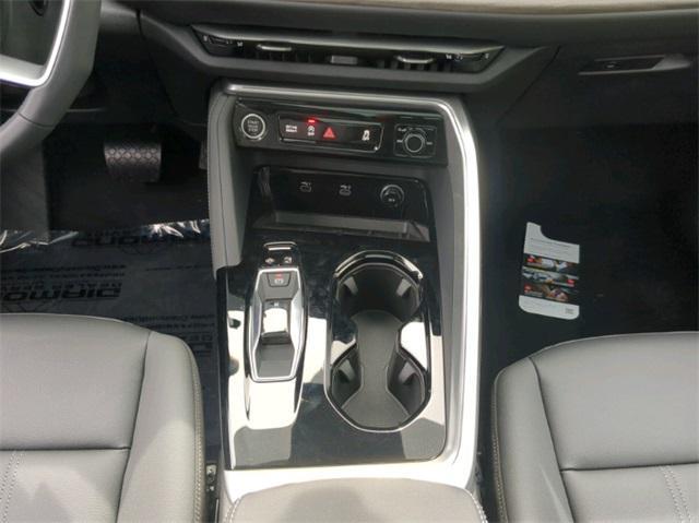 Photo of 2025 Tambora Gray Metallic Audi Q5