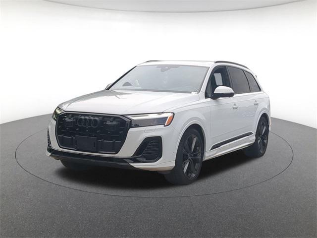 Photo of 2025 Glacier White Metallic Audi Q7