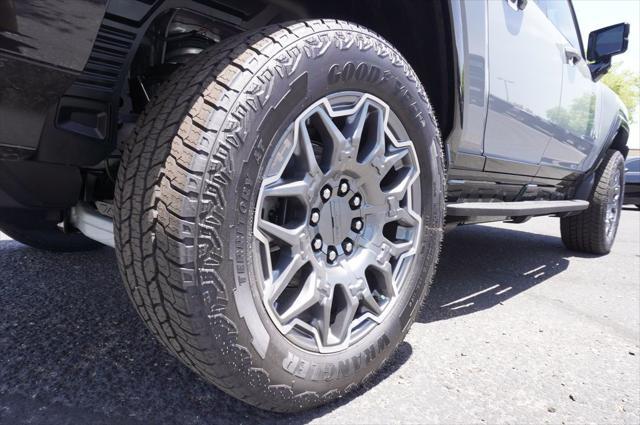 Photo of 2025 Meteorite Metallic (Grey) GMC HUMMER EV Pickup
