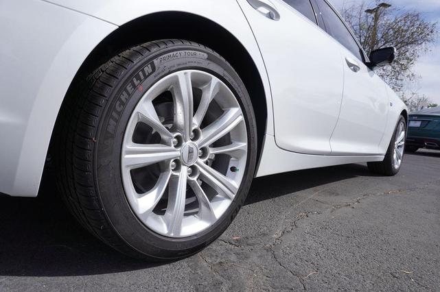 Photo of 2025 Crystal White Tricoat Cadillac CT5