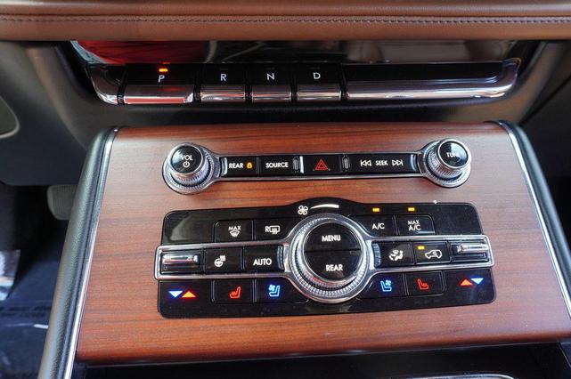 Photo of 2023 Flight Blue Metallic Clearcoat Lincoln Aviator