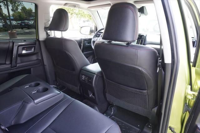 Photo of 2022 Lime Toyota 4Runner