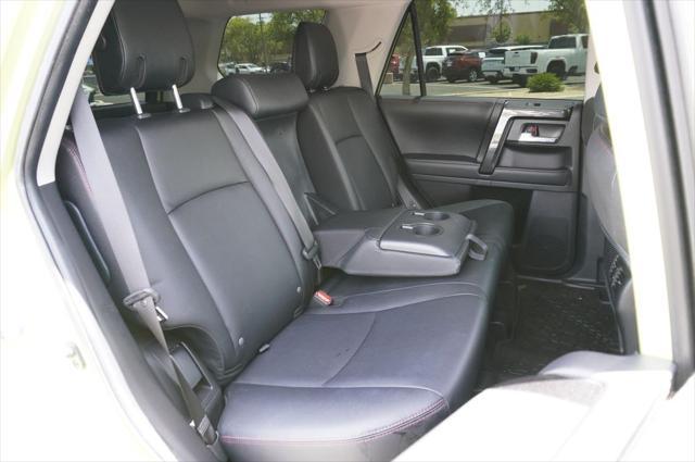 Photo of 2022 Lime Toyota 4Runner