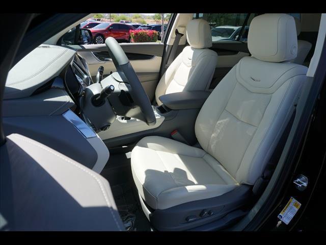 Photo of 2024 Stellar Black Metallic Cadillac XT6
