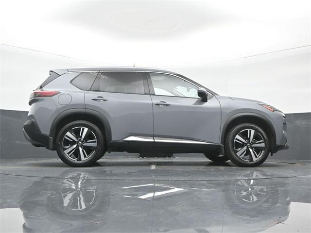 Photo of 2021 Boulder Gray Pearl Nissan Rogue