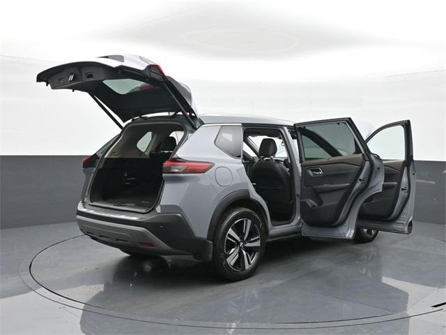Photo of 2021 Boulder Gray Pearl Nissan Rogue