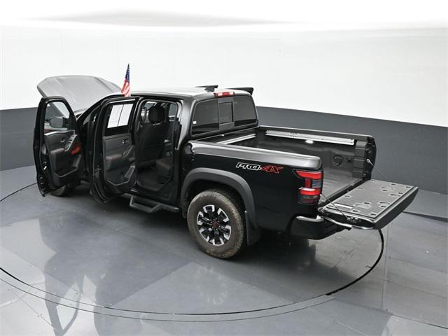 Photo of 2022 Super Black Nissan Frontier