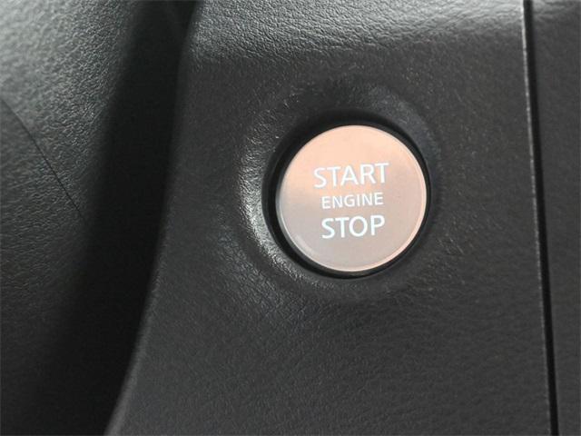 Photo of 2022 Super Black Nissan Frontier