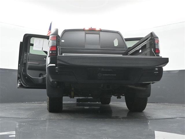 Photo of 2022 Super Black Nissan Frontier
