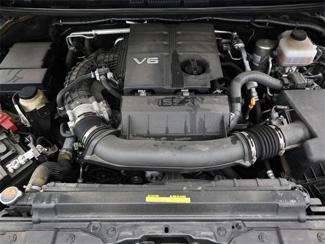 Photo of 2022 Super Black Nissan Frontier