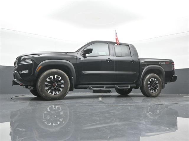Photo of 2022 Super Black Nissan Frontier