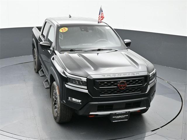 Photo of 2022 Super Black Nissan Frontier