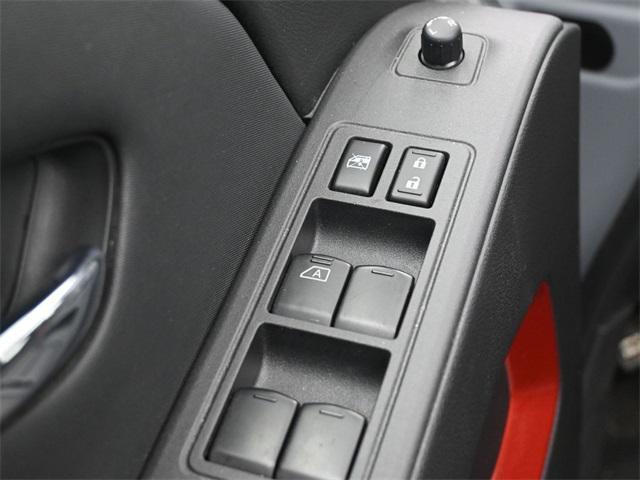 Photo of 2023 Boulder Gray Pearl Nissan Frontier