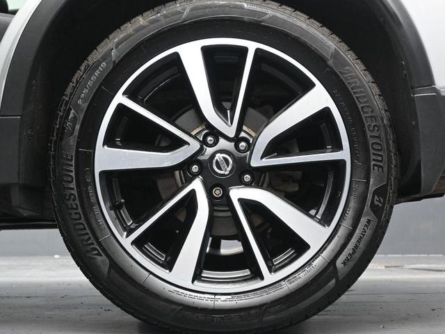 Photo of 2019 Brilliant Silver Metallic Nissan Rogue