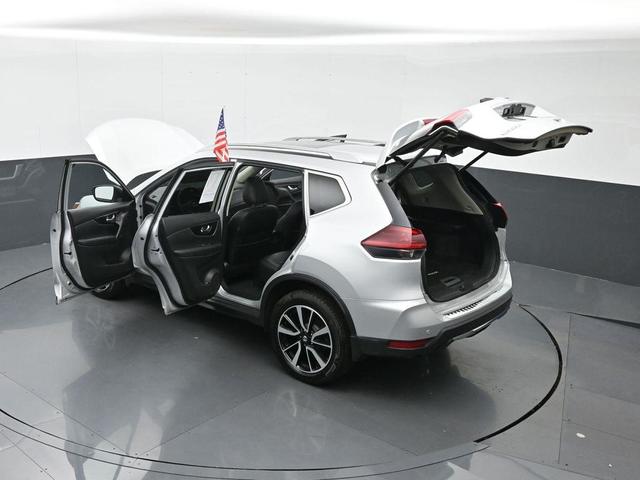 Photo of 2019 Brilliant Silver Metallic Nissan Rogue
