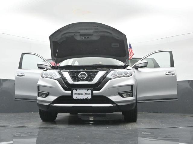 Photo of 2019 Brilliant Silver Metallic Nissan Rogue