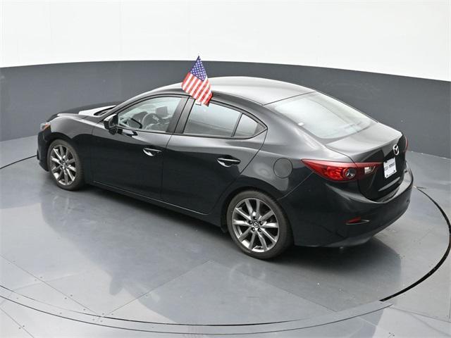 Photo of 2015 Jet Black Mazda Mazda3