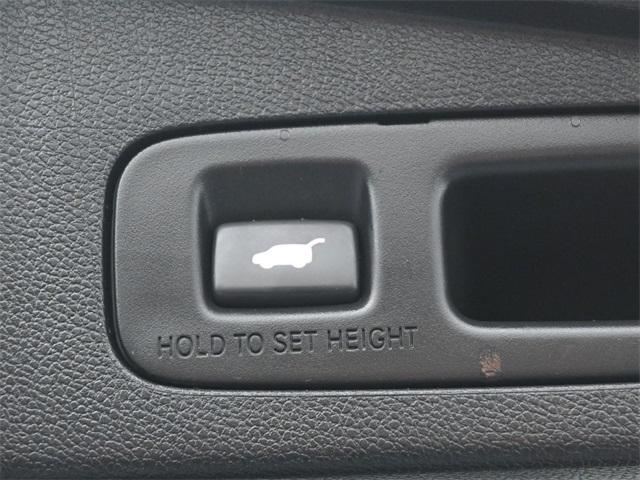 Photo of 2020 Crystal Black Pearl Honda CR-V