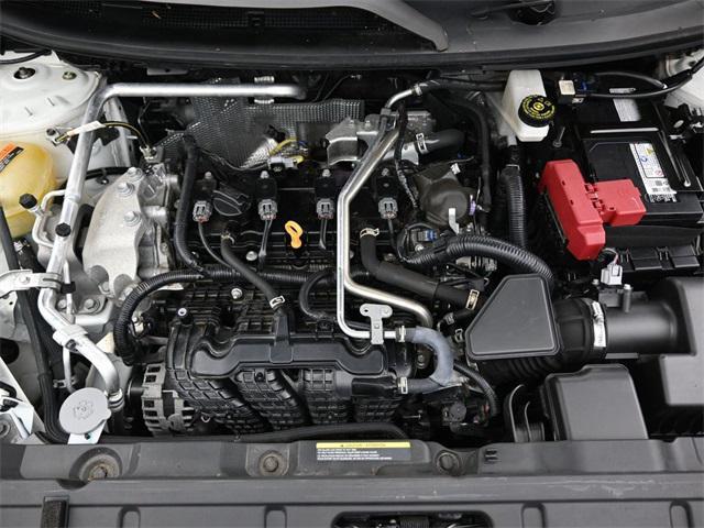 Photo of 2021 Pearl White Tricoat Nissan Rogue