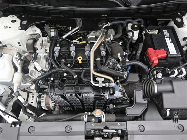 Photo of 2022 Pearl White Tricoat Nissan Altima