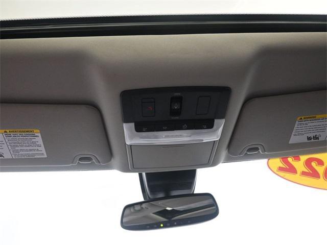 Photo of 2022 Pearl White Tricoat Nissan Altima