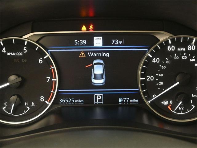Photo of 2022 Pearl White Tricoat Nissan Altima