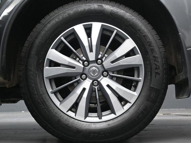 Photo of 2020 Gun Metallic Nissan Pathfinder