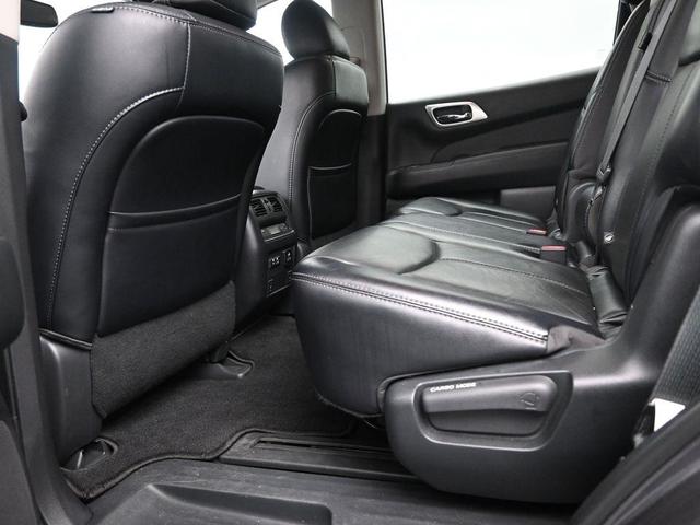 Photo of 2020 Gun Metallic Nissan Pathfinder